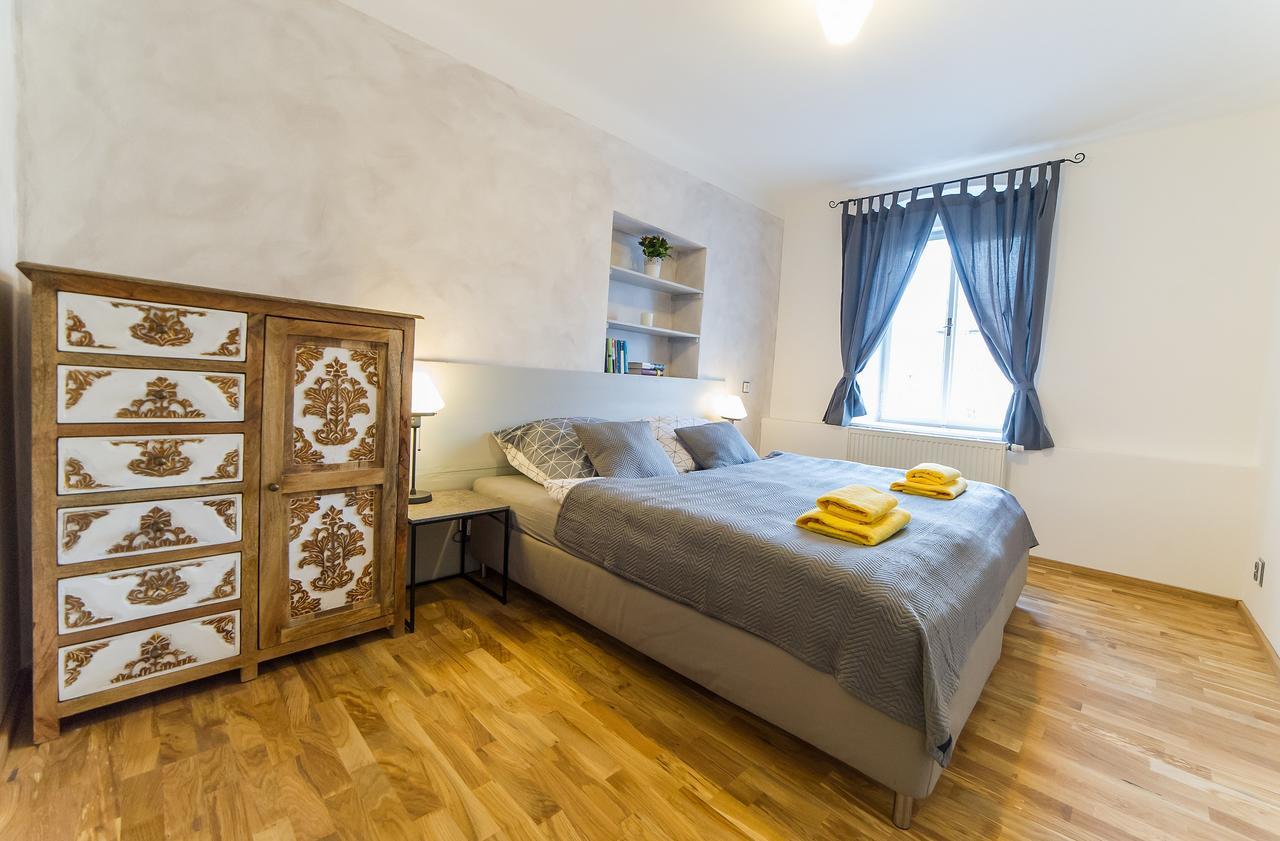 Apartment Babylon